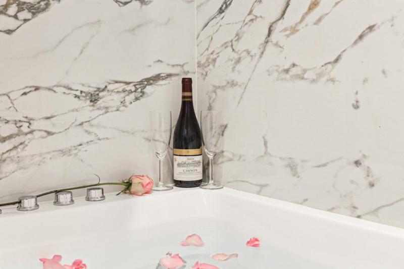 Lavie Maison Hot Tub And Ac Near Arc De Triomphe Paris Eksteriør bilde